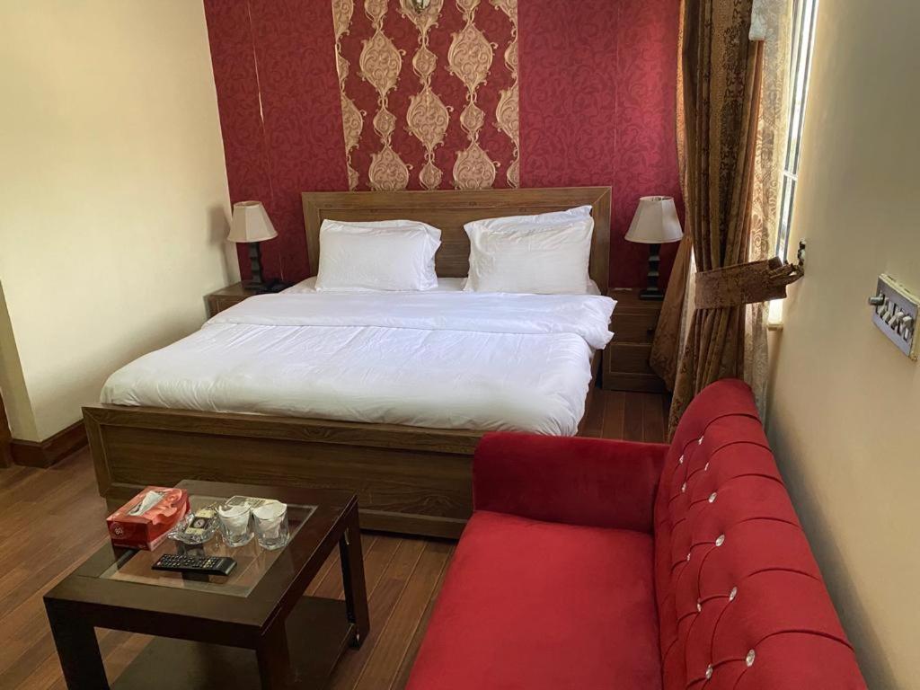 Imperial Guest House Islamabad Buitenkant foto