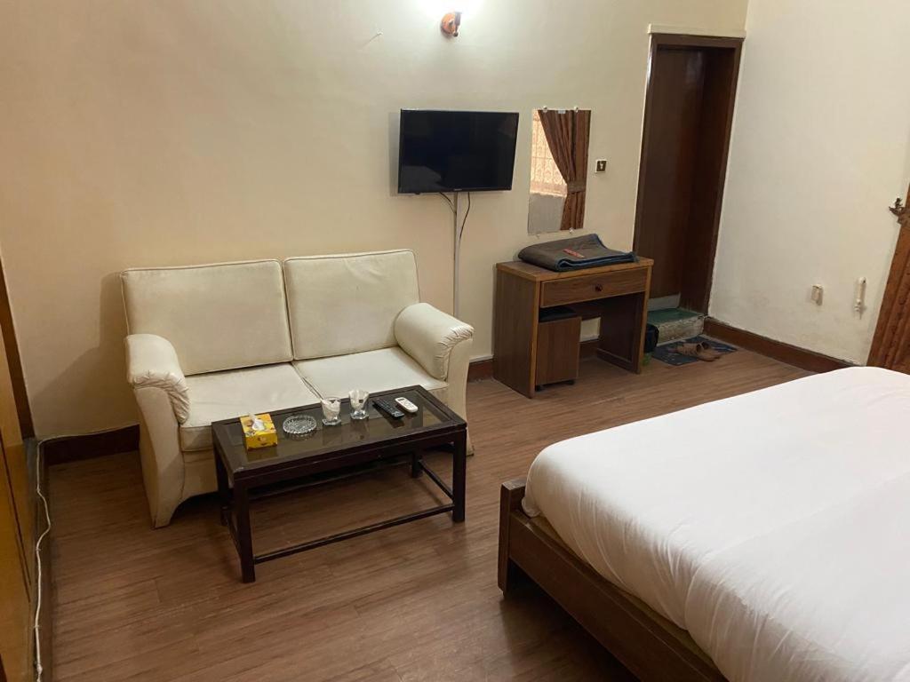 Imperial Guest House Islamabad Buitenkant foto