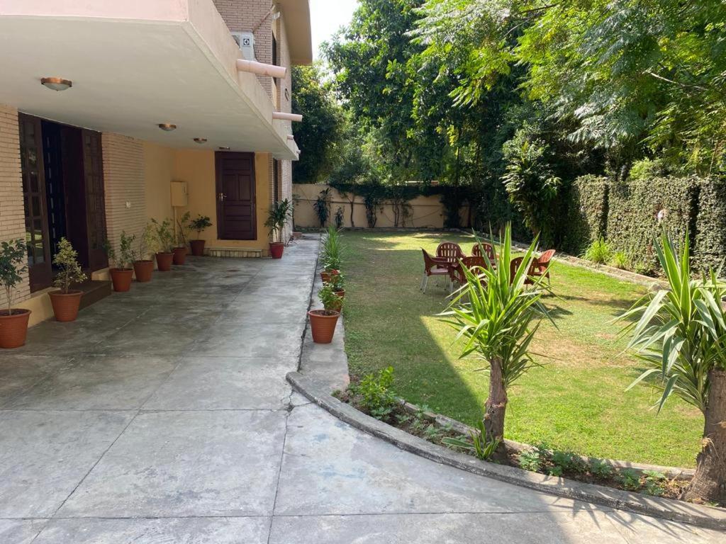 Imperial Guest House Islamabad Buitenkant foto