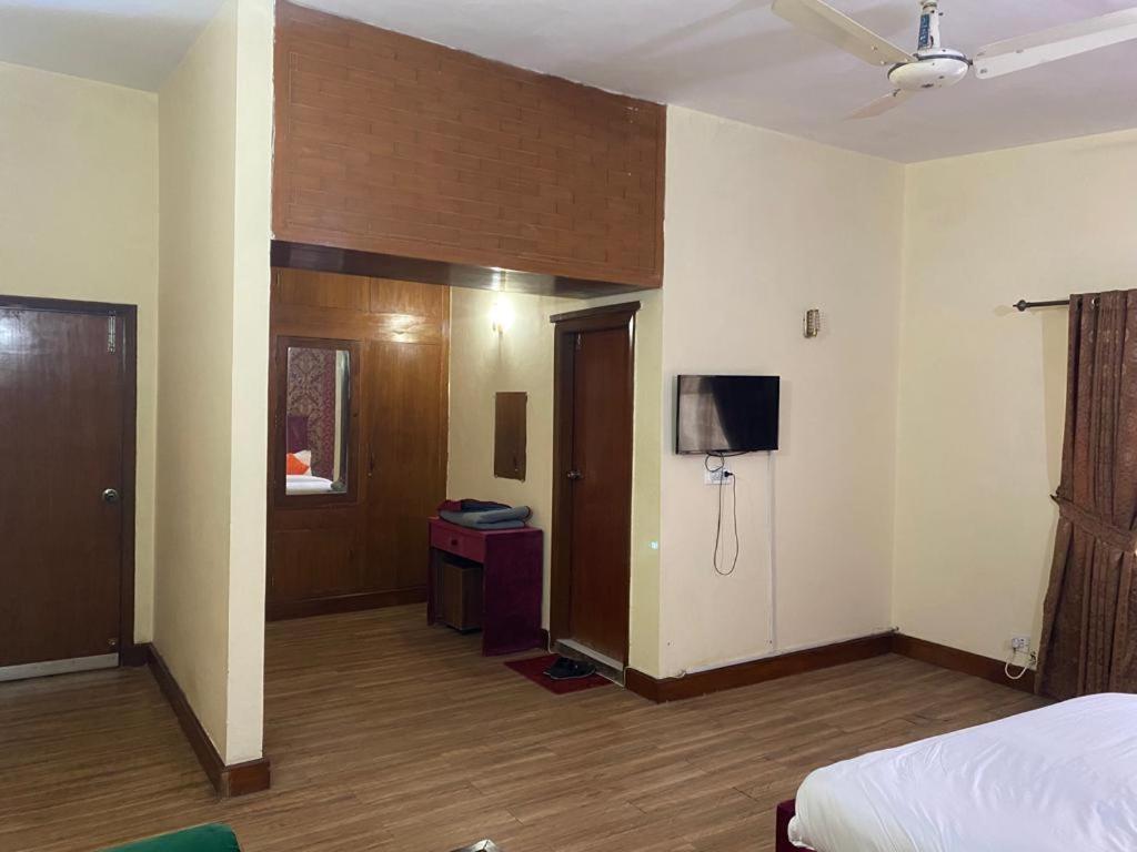 Imperial Guest House Islamabad Buitenkant foto
