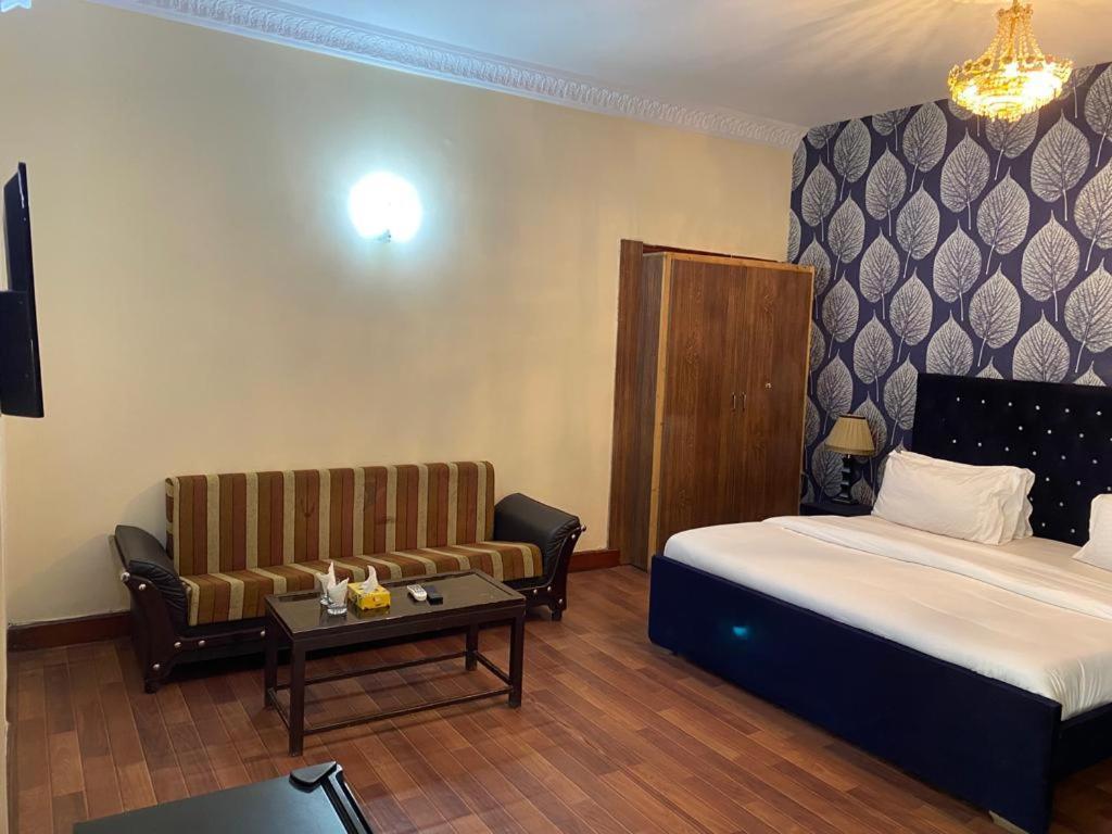 Imperial Guest House Islamabad Buitenkant foto